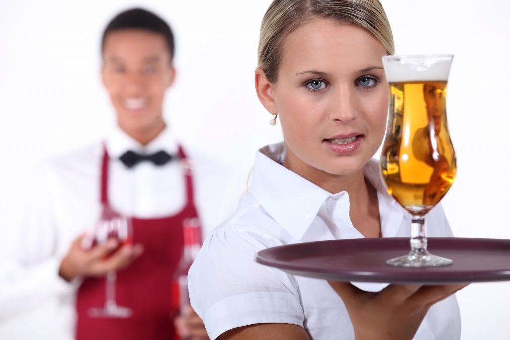 waitress.jpg waitress.jpg