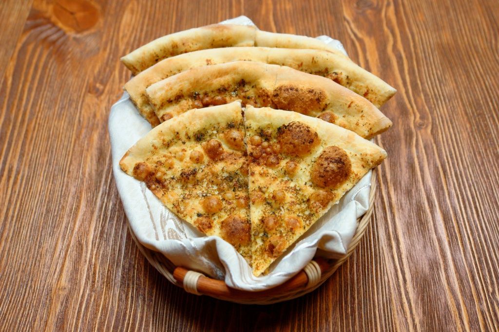 fokachcha_s_sousom_pesto_novyj_razmer.jpg fokachcha_s_sousom_pesto_novyj_razmer.jpg