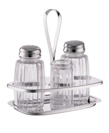 Salt and pepper set
