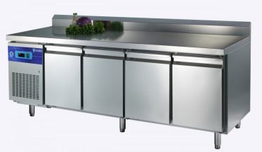 Стол холодильный 4 двери с бортиком CustomCool